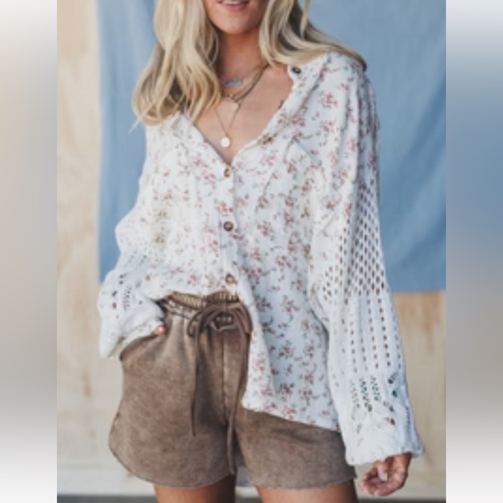 Floral Fantasia Button Down Top/sz S/NWOT